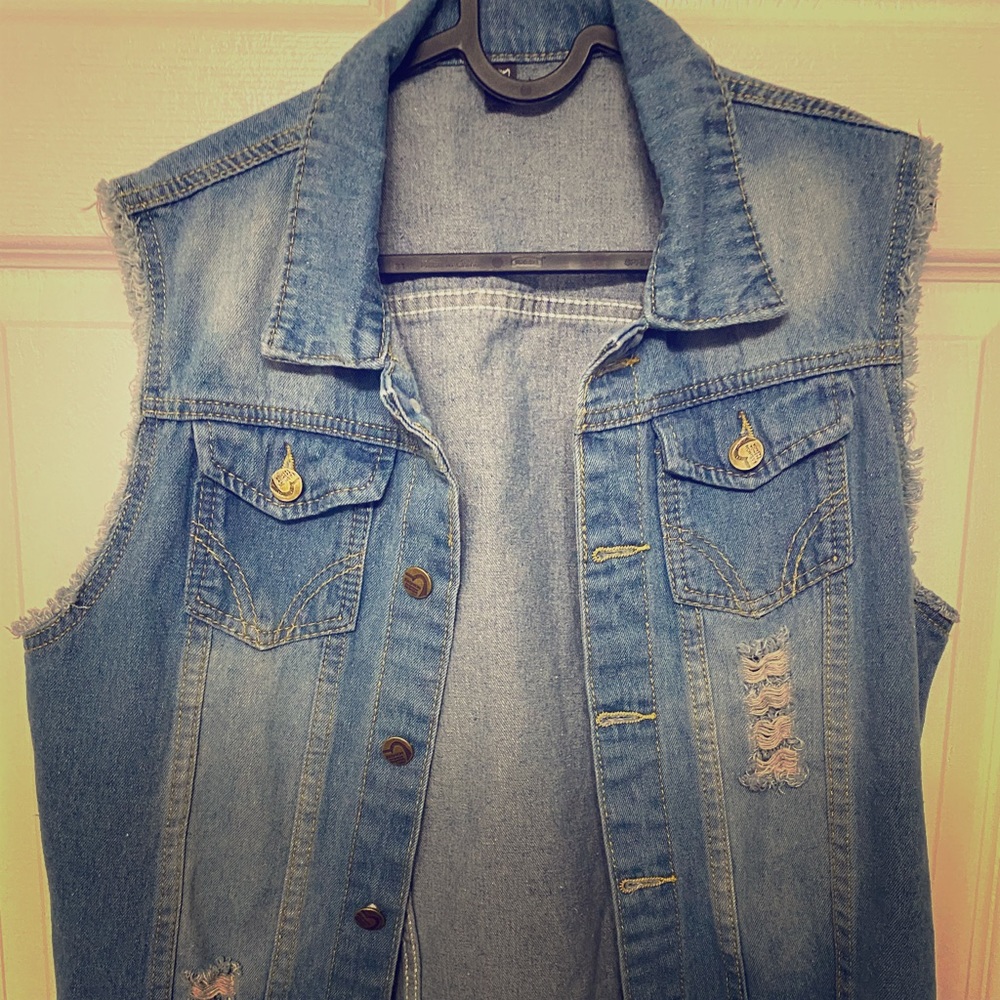 Punk denim jean vest!